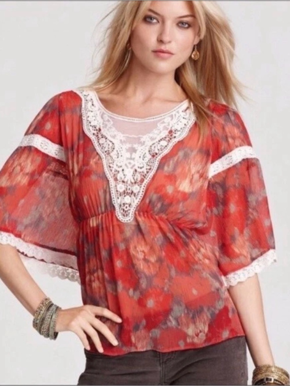 Free People Daydreamer Chiffon Red Floral Lace-Trim Peasant Blouse Size Medium